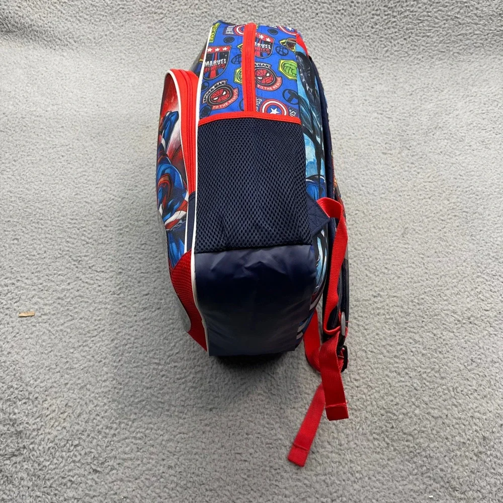 Marvel Avengers 8-40716-29943-1 Kid Backpack Fast Forward Captain America Shield